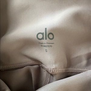 Alo Yoga Leggings